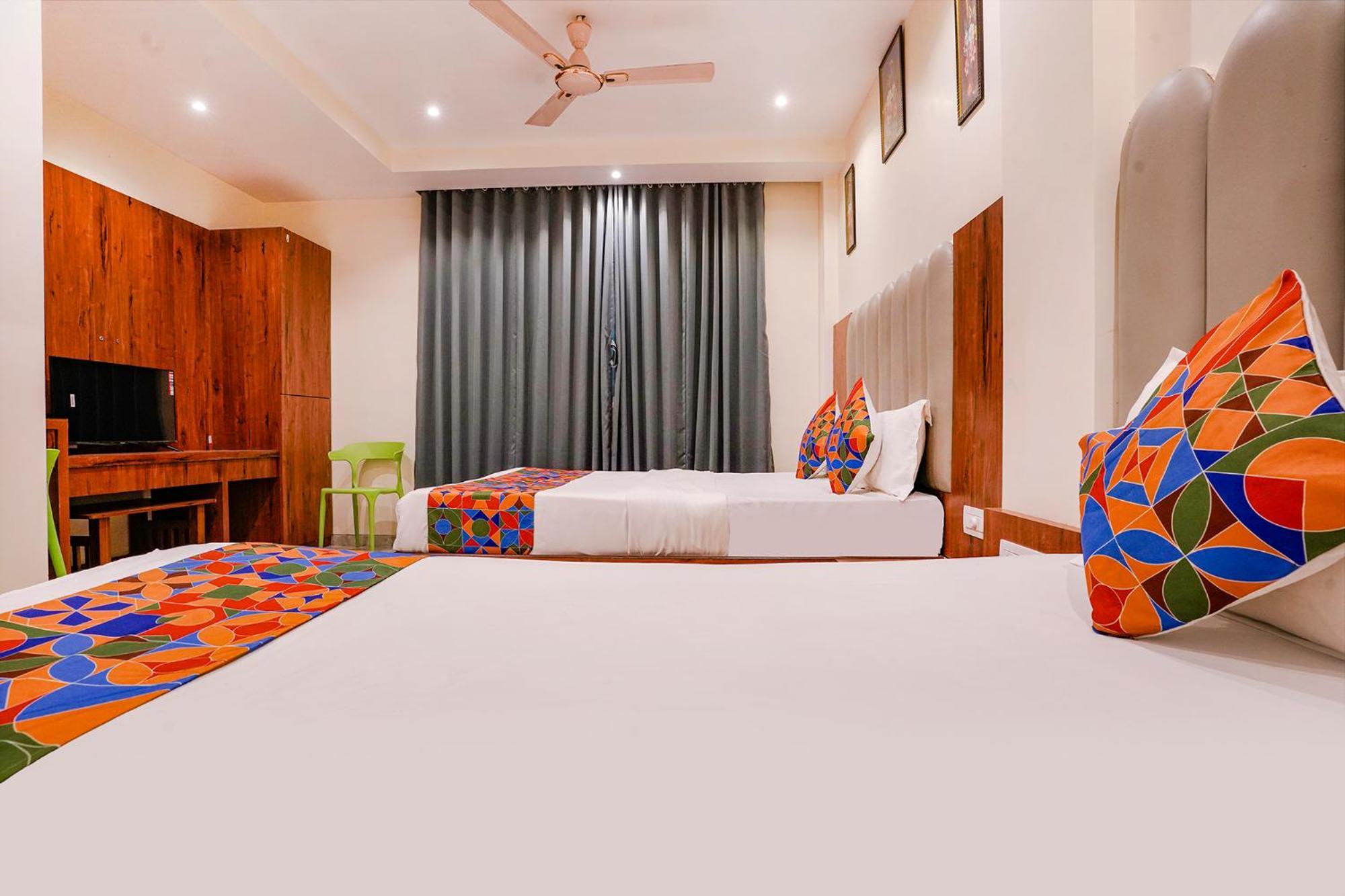 Fabexpress Utsav Residency - Nr Panvel 호텔 Jāmb 외부 사진