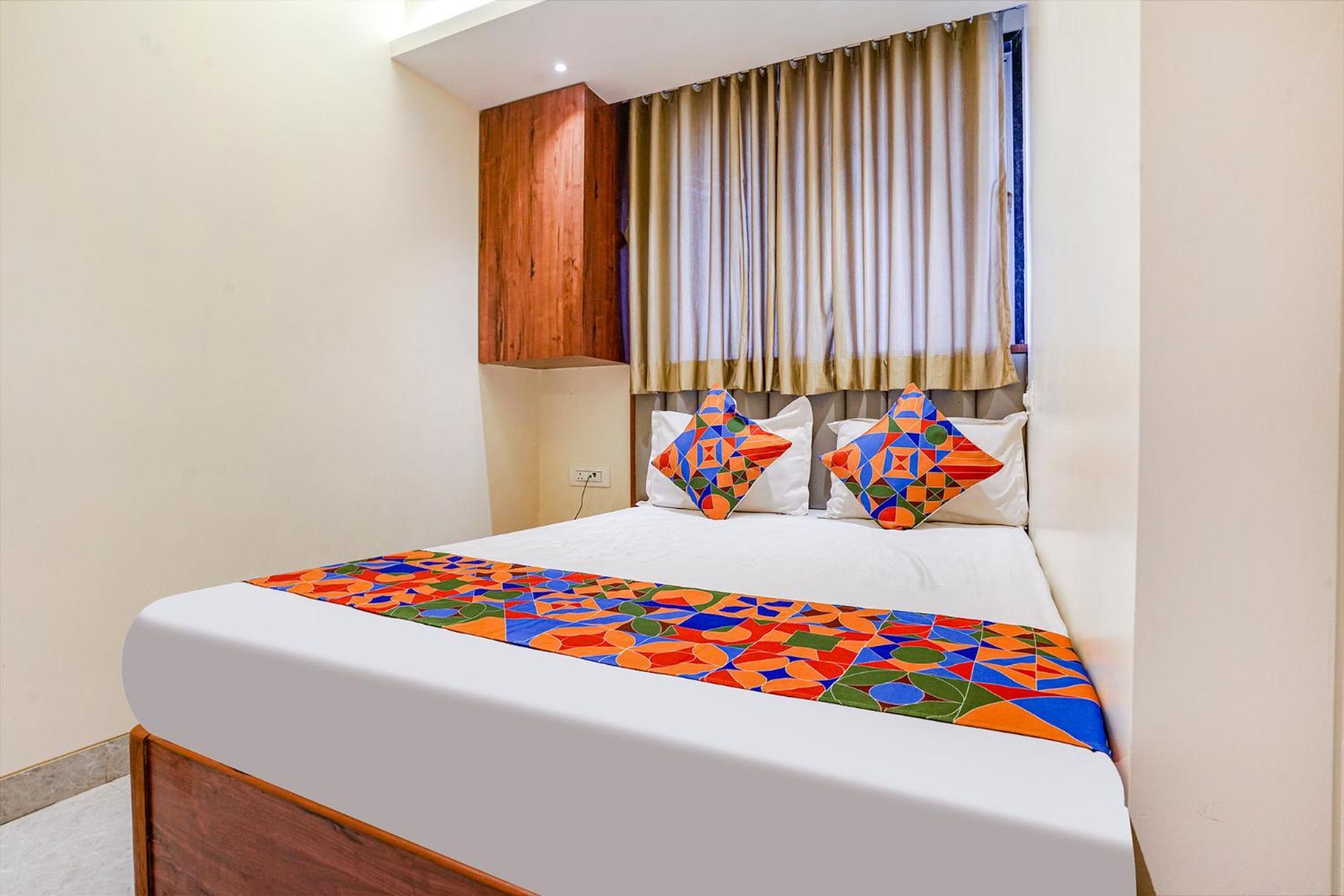 Fabexpress Utsav Residency - Nr Panvel 호텔 Jāmb 외부 사진